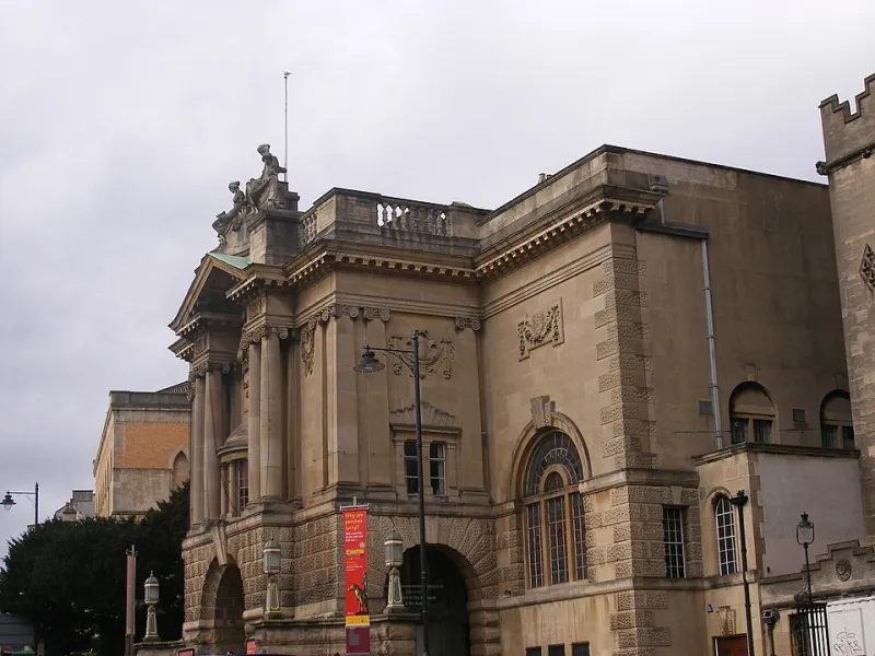 From the Vault to Your Wallet: How Museums Are Using NFTs to Rewrite the Rules of Cultural Ownership